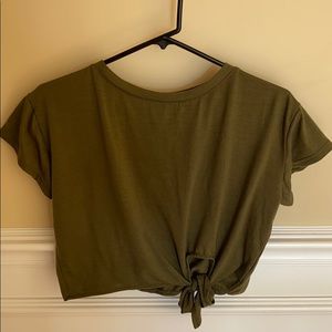 Olive green cropped shirt